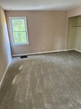 402 Friendly Pooch Ln in Pittsboro, NC - Building Photo - Building Photo