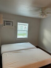 2917 Ashley St in Houston, TX - Building Photo - Building Photo
