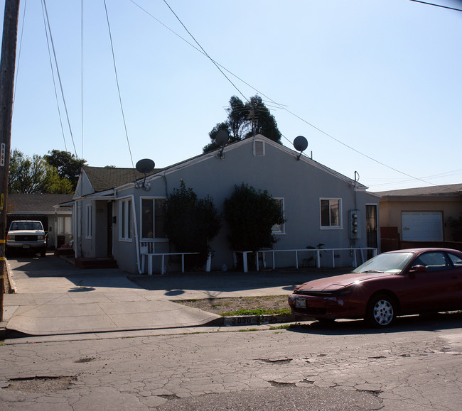 2030 Costa Ave in Richmond, CA - Building Photo - Building Photo