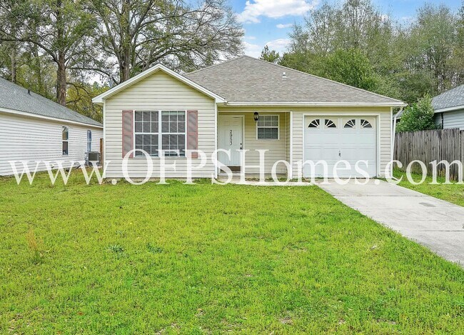 2953 Sholtz Ave in Crestview, FL - Foto de edificio - Building Photo