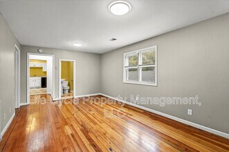 901 Baraga St NE in Grand Rapids, MI - Building Photo - Building Photo