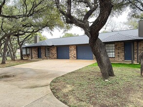 504 Algerita Dr in Georgetown, TX - Building Photo - Building Photo