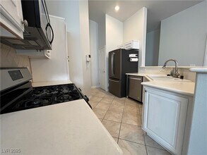 7064 N Caribou Ridge St in Las Vegas, NV - Building Photo - Building Photo