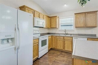 238 Starling Creek in New Braunfels, TX - Building Photo - Building Photo