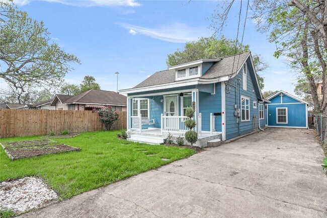 320 Coronado St in Houston, TX - Building Photo - Building Photo