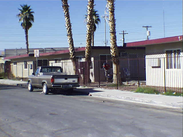 232-240 W Philadelphia Ave in Las Vegas, NV - Building Photo - Building Photo