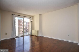1239 Vermont Ave NW in Washington, DC - Building Photo - Building Photo