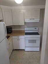 22 Chestnut Pl, Unit 4 in Brookline, MA - Foto de edificio - Building Photo