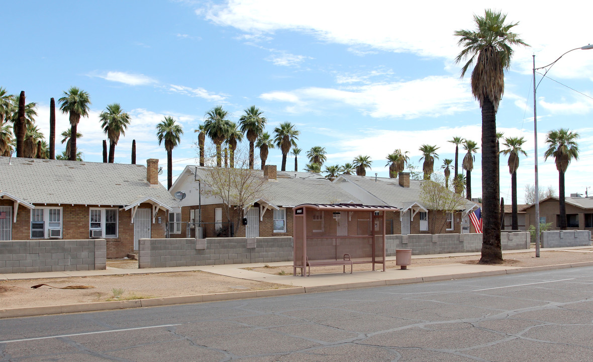 2108 W Adams St in Phoenix, AZ - Building Photo