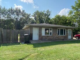 1214.5 James in Danville, IL - Building Photo