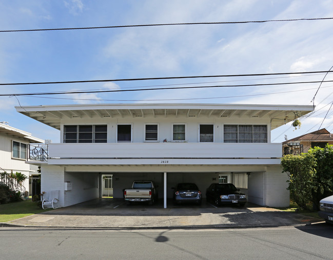 2828 Varsity Cir in Honolulu, HI - Building Photo - Building Photo