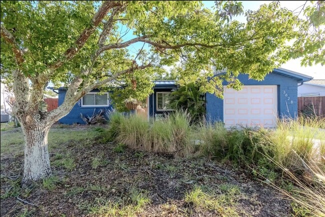 property at 3628 Holiday Lake Dr