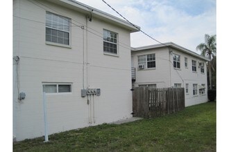 Glenwood Park Apartments in St. Petersburg, FL - Building Photo - Building Photo