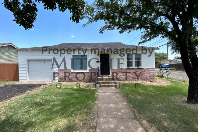 property at 4017 S Hughes St