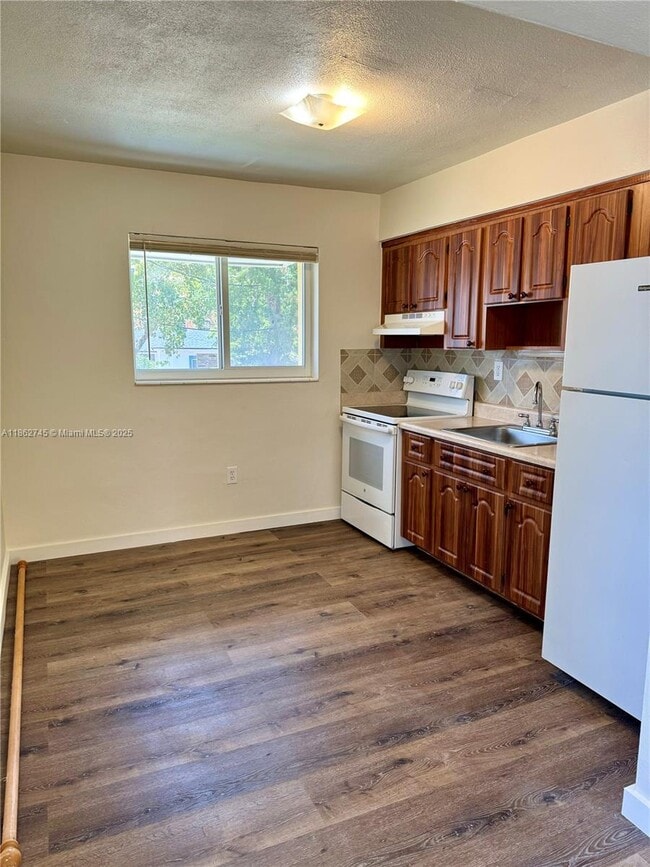 4080 SW 2nd Terrace in Coral Gables, FL - Building Photo - Building Photo