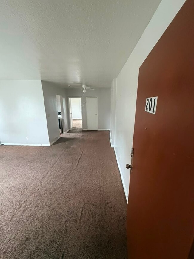 14000 Superior Rd, Unit 201