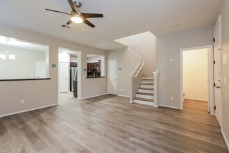 7032 S 7th Ln in Phoenix, AZ - Building Photo - Building Photo