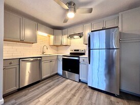 134 North St, Unit 4 in Newton, MA - Building Photo