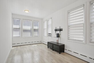 9021 Smith Ave in North Bergen, NJ - Building Photo - Building Photo