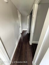 409 Alden Mountain Rd in Nanticoke, PA - Building Photo - Building Photo