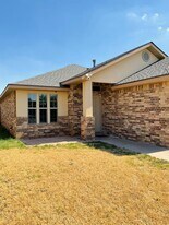 310 E 95th St in Odessa, TX - Building Photo