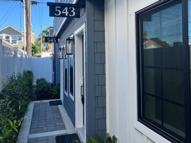 543 Orange Ave in Coronado, CA - Building Photo - Building Photo