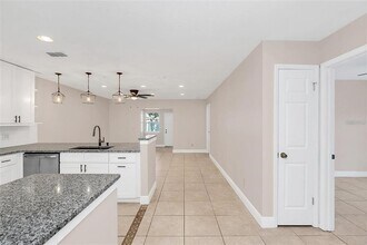 1203 Hendren Dr in Orlando, FL - Building Photo - Building Photo