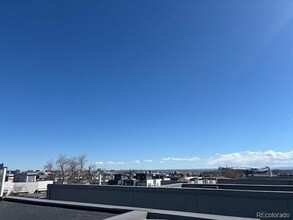 2527 Decatur St, Unit BSL-208 in Denver, CO - Foto de edificio - Building Photo