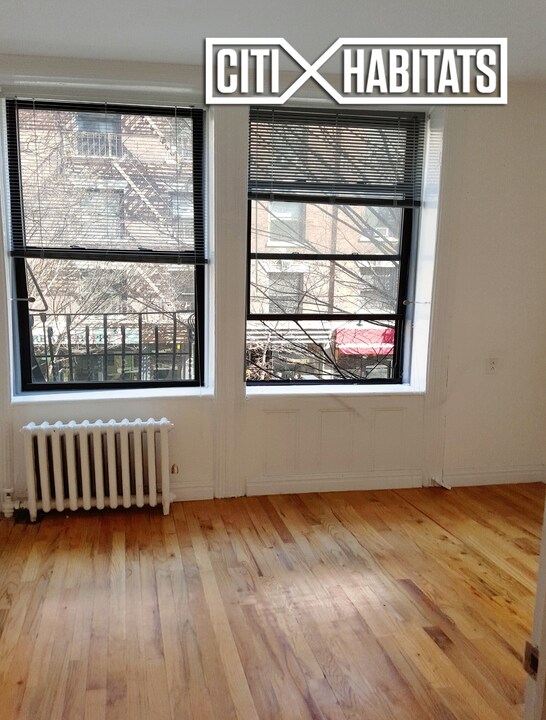 192 Bleecker St-Unit -5 in New York, NY - Building Photo