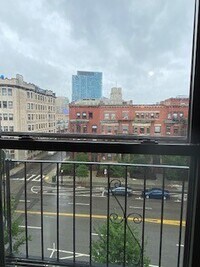 868 Beacon St photo'