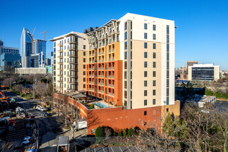 Royal Court Condos in Charlotte, NC - Building Photo - Building Photo