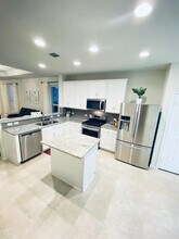 292 La Dera Dr in Liberty Hill, TX - Building Photo - Building Photo