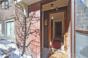 441 Military Trail in Toronto, ON - Building Photo