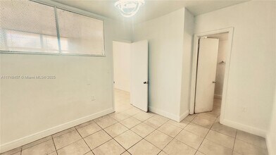 2239 NW 87th St-Unit -2 in Miami, FL - Building Photo - Building Photo