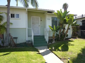 9036 Ramsgate Ave in Los Angeles, CA - Building Photo - Building Photo