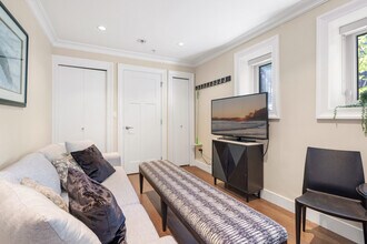 2455 W 7th Ave in Vancouver, BC - Building Photo - Building Photo