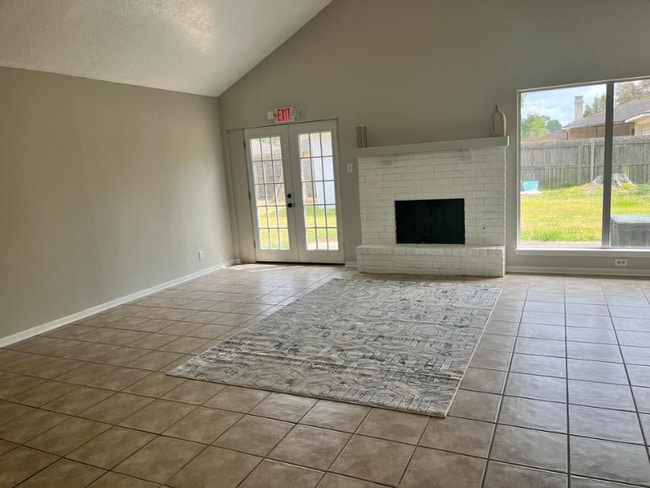 property at 4865 Folsom Dr