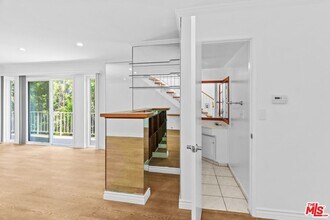 4610 Densmore Ave in Los Angeles, CA - Building Photo - Building Photo