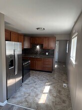 8220 Lozier Ave in Warren, MI - Building Photo - Building Photo