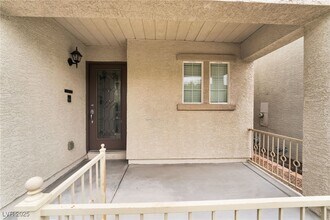 9132 Gabardine Ave in Las Vegas, NV - Building Photo - Building Photo