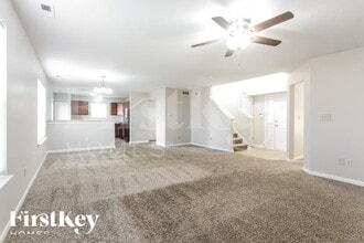 8542 Sansa St in Indianapolis, IN - Foto de edificio - Building Photo