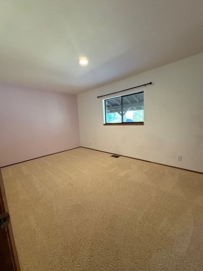 5211 Bandtail Rd in Greenwood, CA - Building Photo - Building Photo