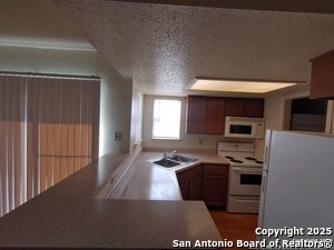 6351 Cambridge Dr in San Antonio, TX - Building Photo - Building Photo