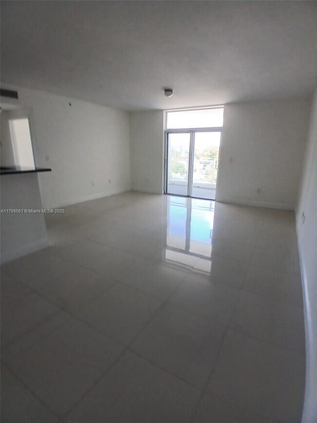 425 NE 30th St in Miami, FL - Building Photo - Building Photo