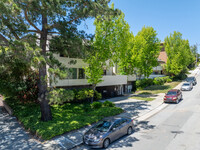 Rivertree Condominiums in San Mateo, CA - Foto de edificio - Building Photo