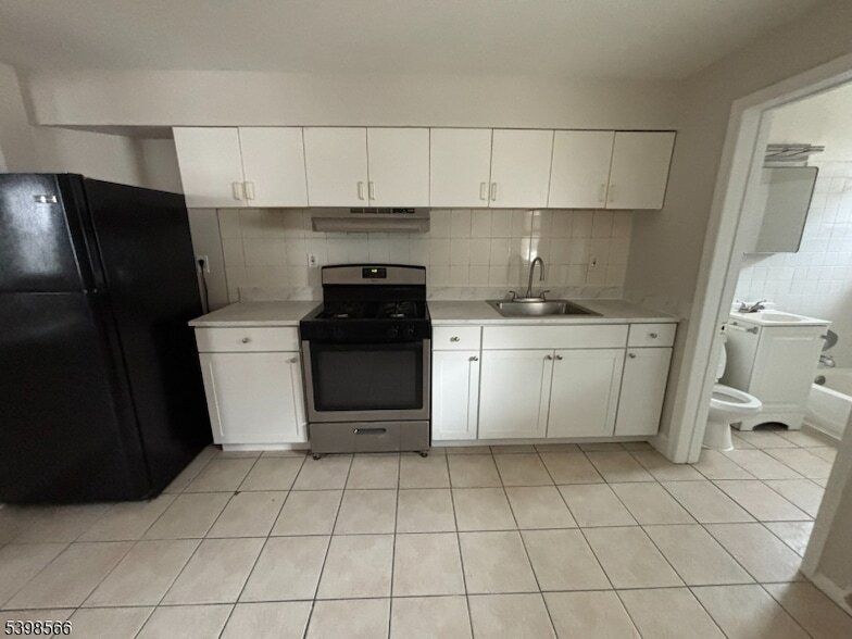 68 Cottage Pl, Unit 1 in East Rutherford, NJ - Foto de edificio