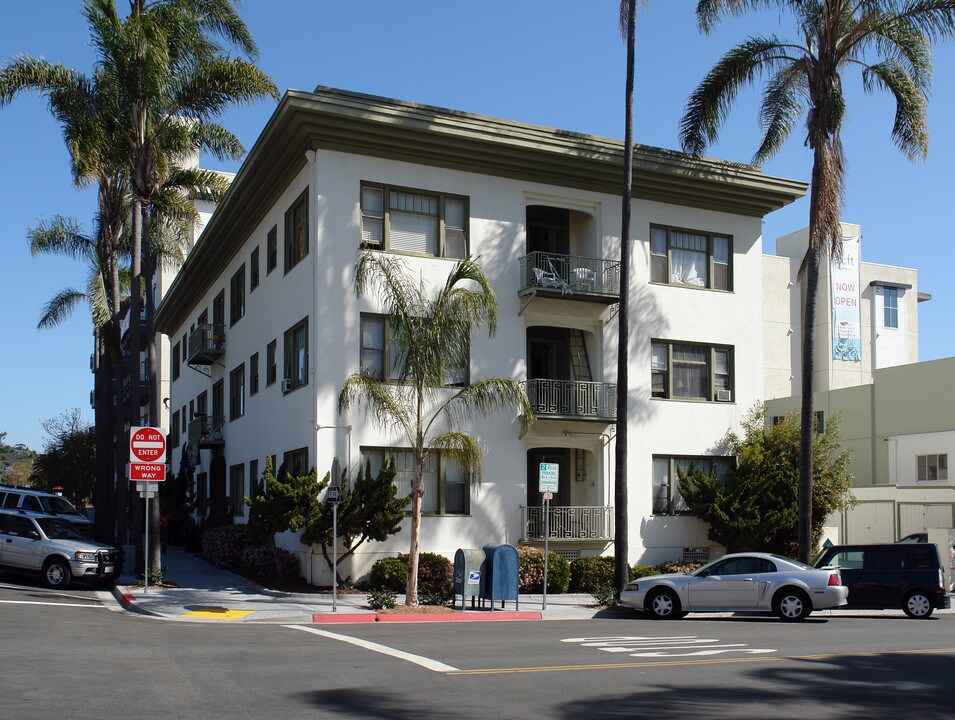 Mayfair Apartments in San Diego, CA - Building Photo