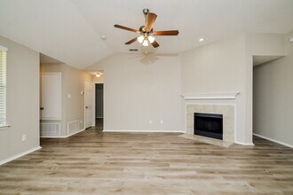 1620 Logan Dr in Royse City, TX - Foto de edificio - Building Photo