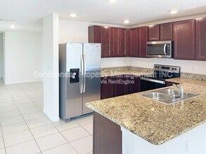 12159 White Cypress Pl in Riverview, FL - Building Photo - Building Photo