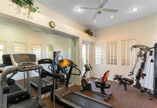 5155 W Tropicana Ave in Las Vegas, NV - Building Photo - Building Photo